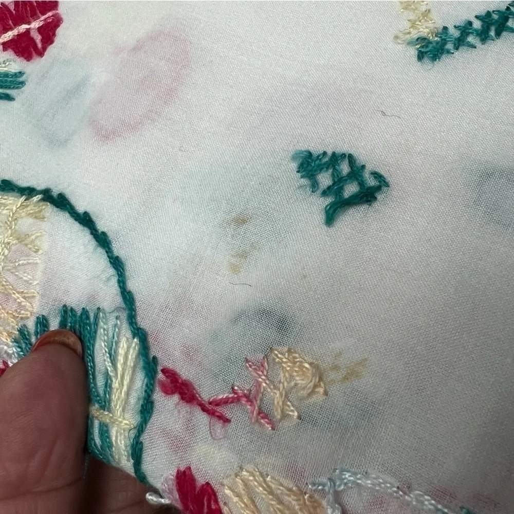 Boho Hand Embroidered Cut Work Lace Linen Tablecloth Cottage Farmhouse Style